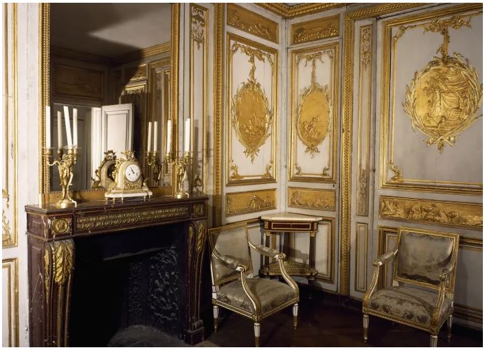 Louis XV's toilette